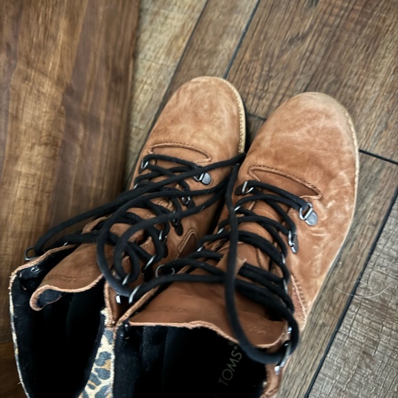 TOMS Women's Mojave Waterproof Dark Ember
Brown Leopard Ankle Boots - Size 8 - Picture 2 of 5